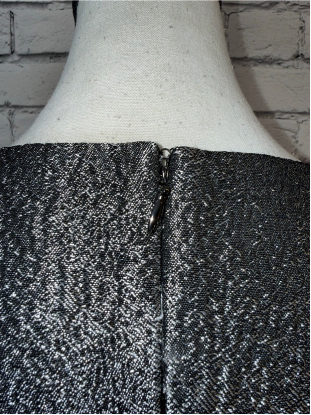 Women's Antonio Berardi Dress Silver Metallic Sheath Modern Size 6 (EU 42) NWT - Picture 10 of 16